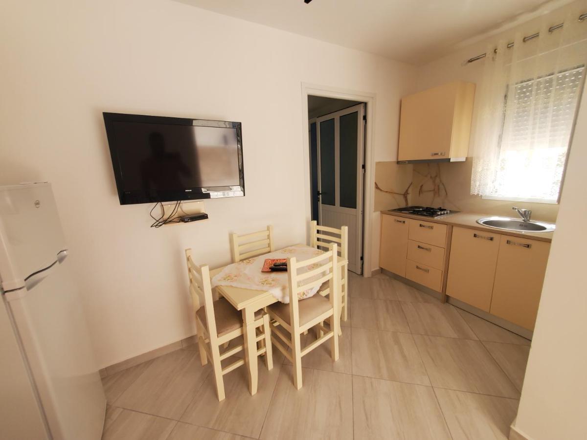 Guest House Vlore Ngoại thất bức ảnh