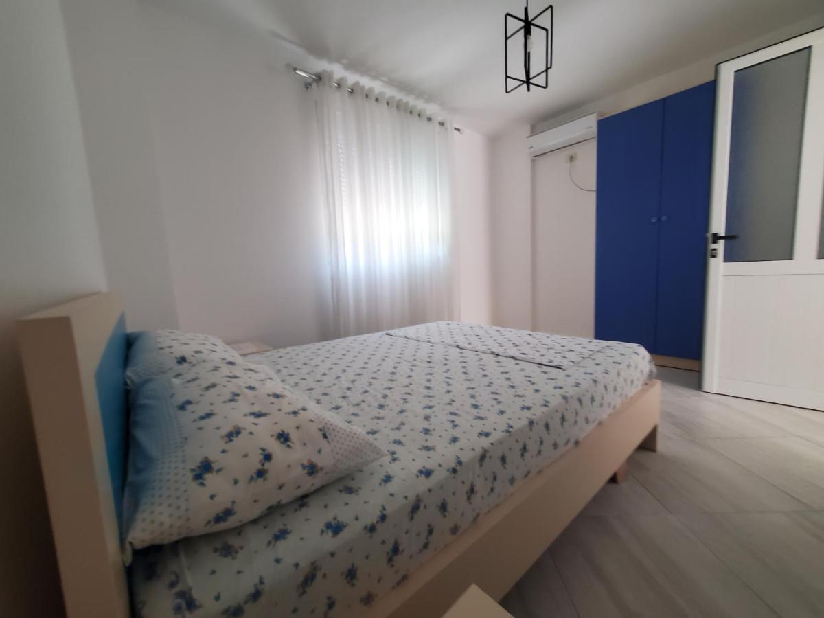Guest House Vlore Ngoại thất bức ảnh