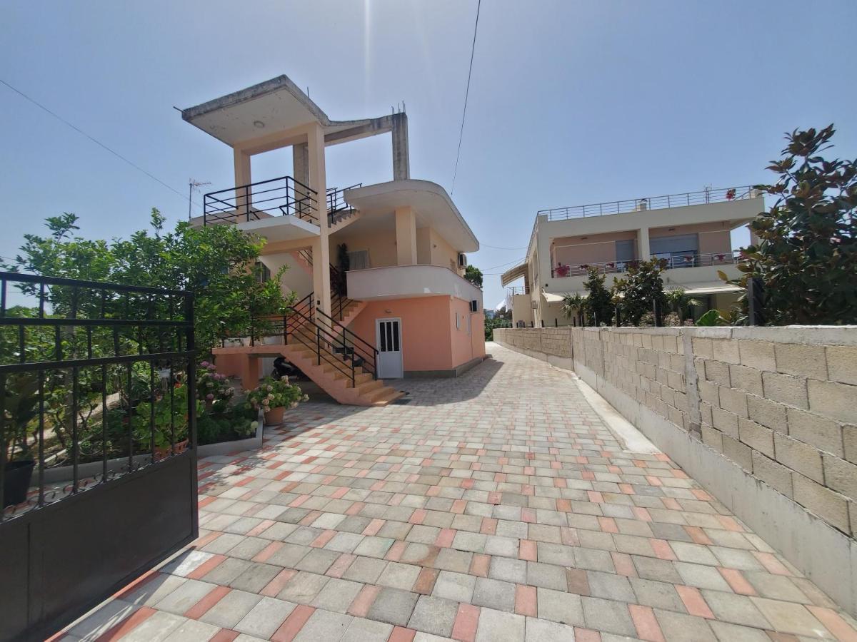 Guest House Vlore Ngoại thất bức ảnh