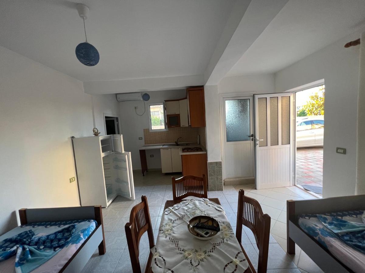 Guest House Vlore Ngoại thất bức ảnh
