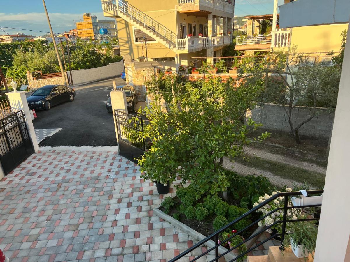 Guest House Vlore Ngoại thất bức ảnh
