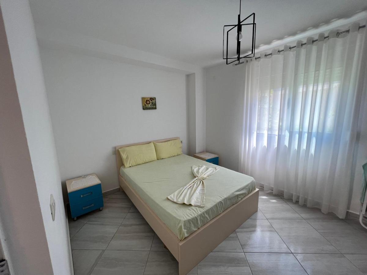 Guest House Vlore Ngoại thất bức ảnh