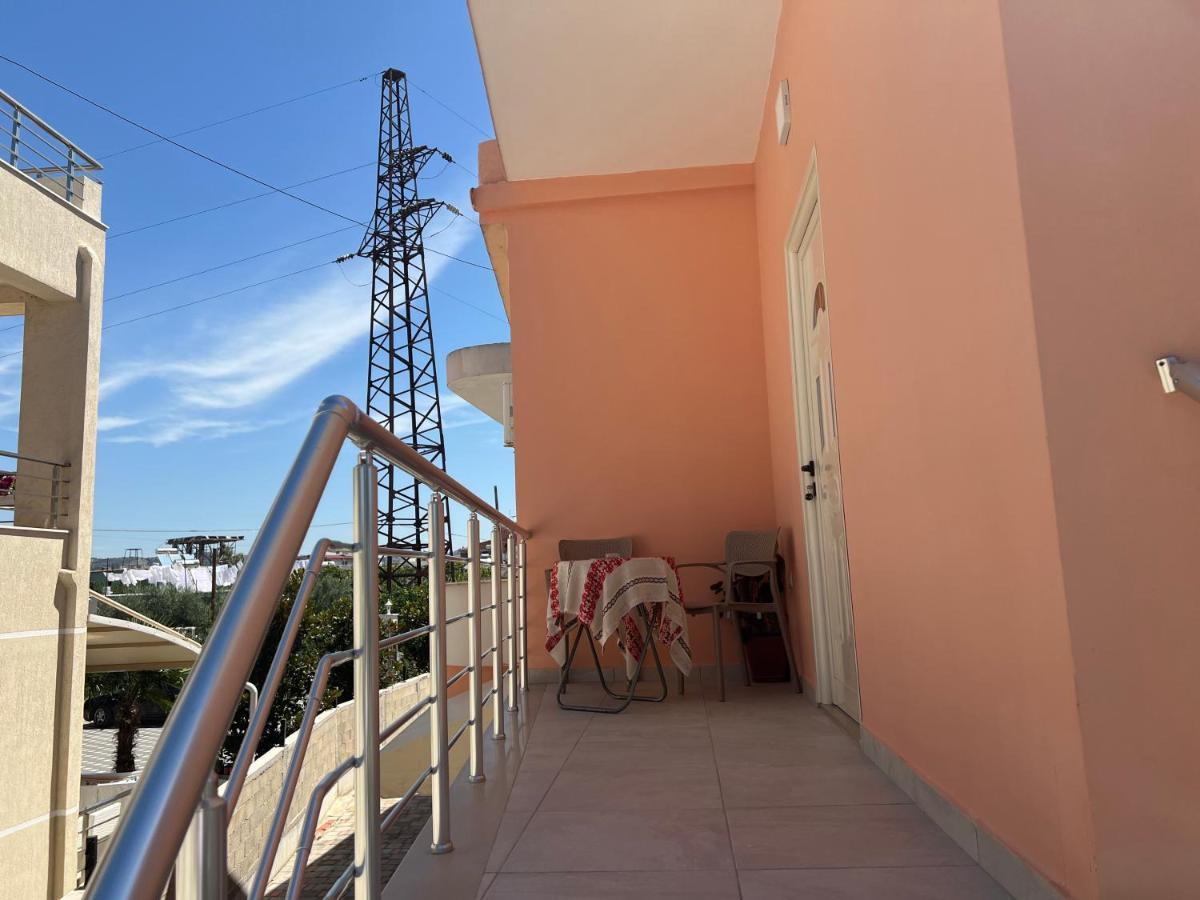 Guest House Vlore Ngoại thất bức ảnh