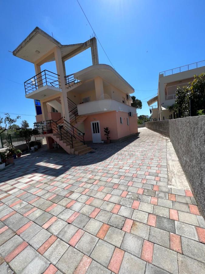 Guest House Vlore Ngoại thất bức ảnh